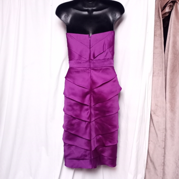 BADGLEY MISCHKA Magenta Strapless Tiered Ruffled Silk Midi Dress - Picture 2 of 6